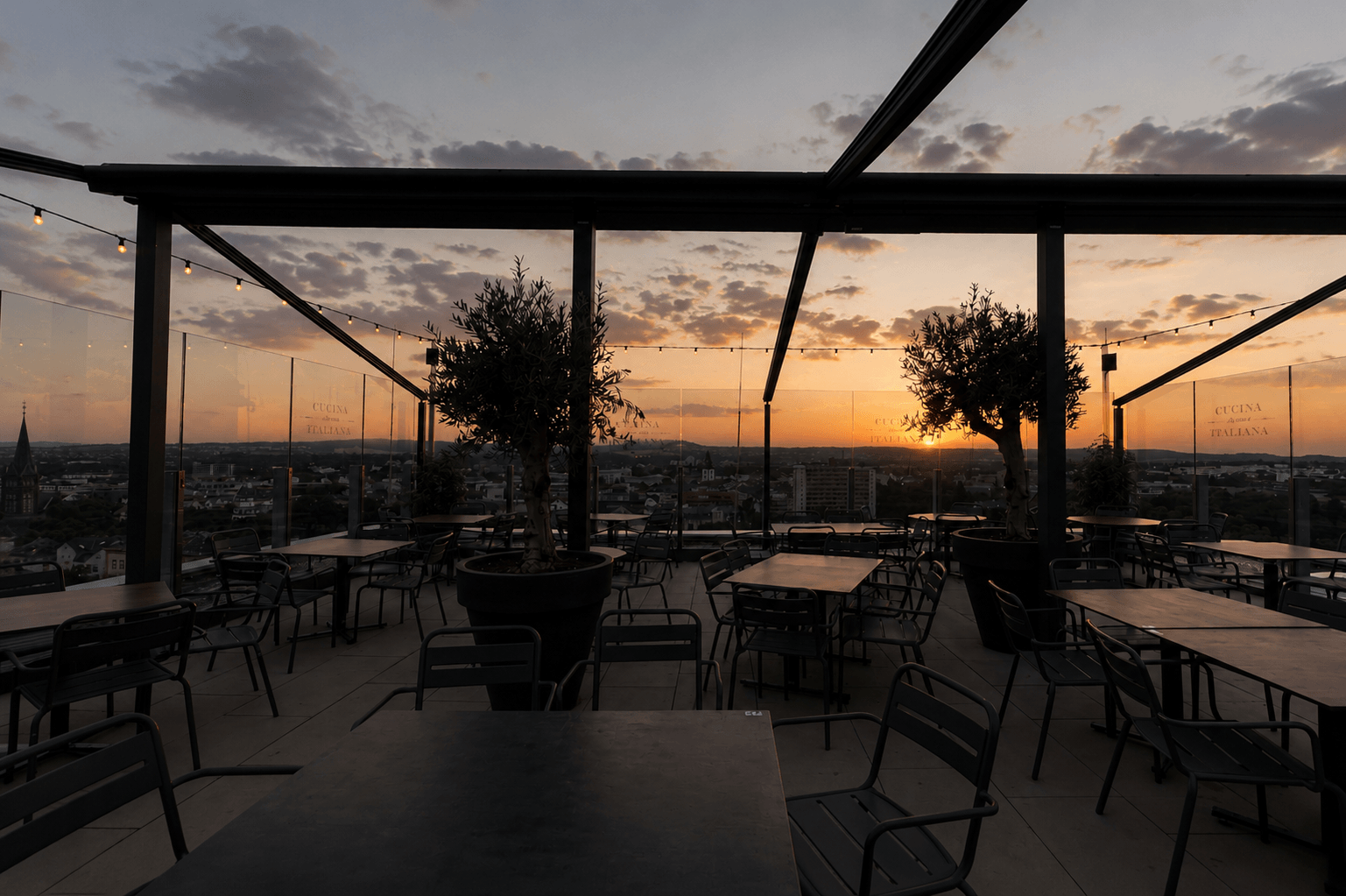 L'Osteria Gießen Dachcafé Abend Atmosphäre